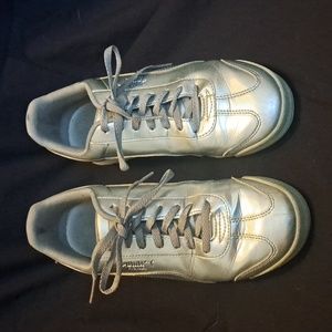 Puma Roma Sneakers sz 7